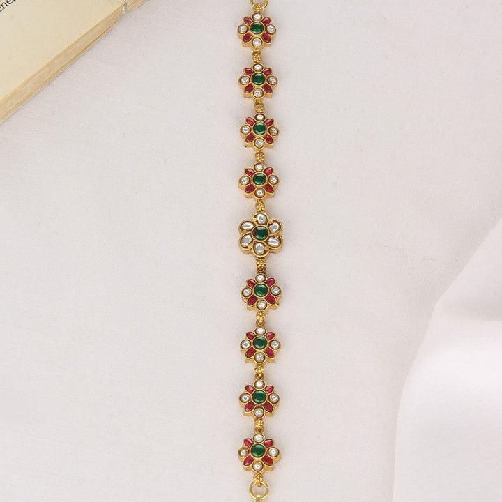 Shravya Kundan Bracelet
