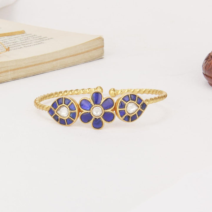 Attractive Kundan Bracelet