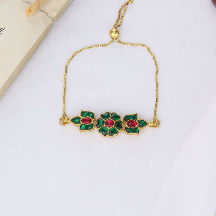 Pavikha Kundan Bracelet