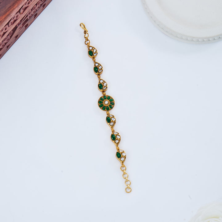 Zyvana Kundan Bracelet