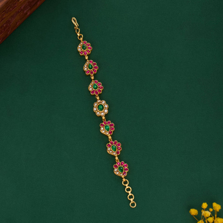 Aanaya Kundan Bracelet