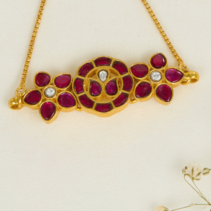 Nityagata Kundan Bracelet