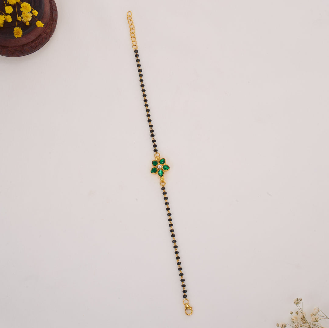 shikha Kundan Bracelet