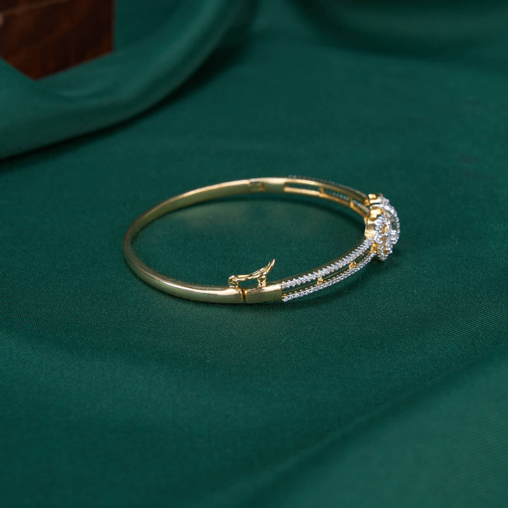 Dhanshikaa Avikam Bracelet