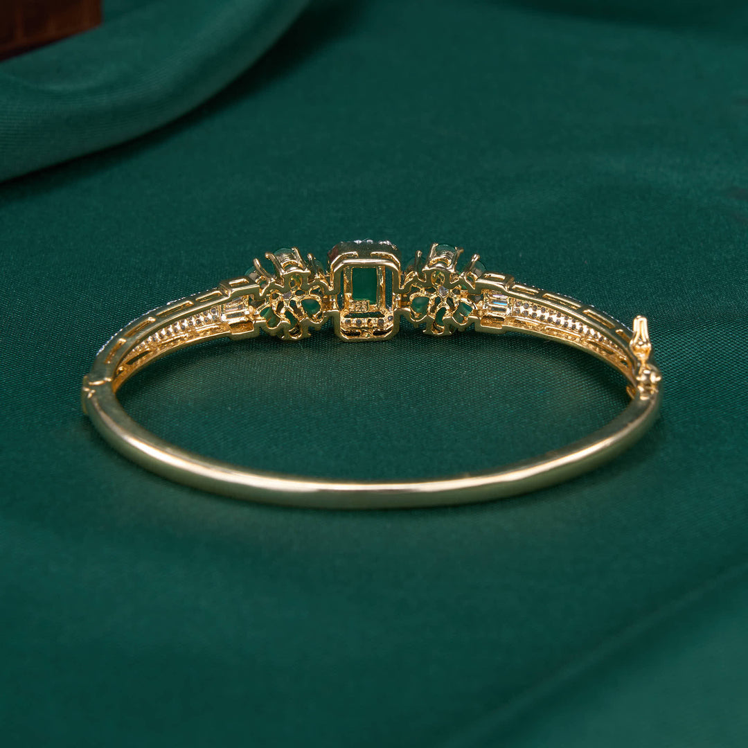 Yashmikaa Avikam Bracelet