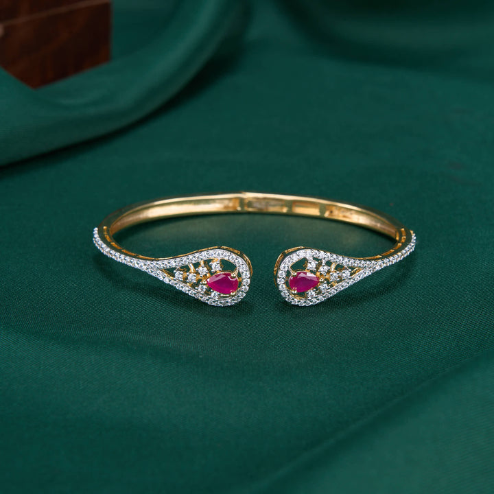 Nishitha Avikam Bracelet