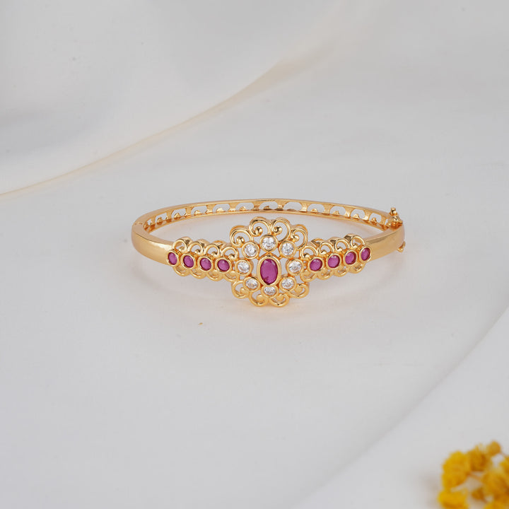 Vinthika Stone Bracelet