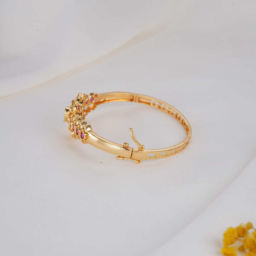 Vinthika Stone Bracelet