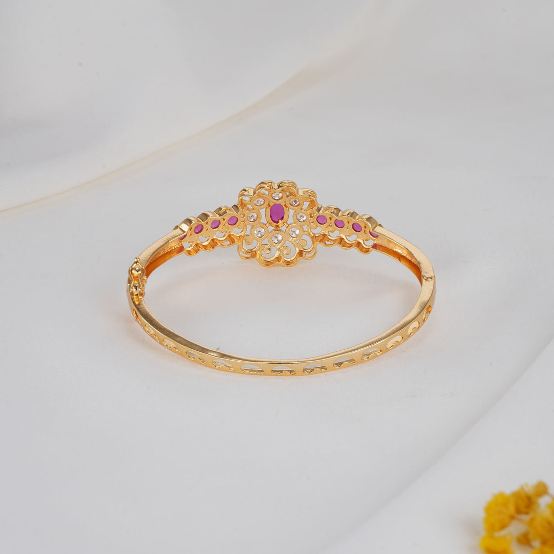 Vinthika Stone Bracelet