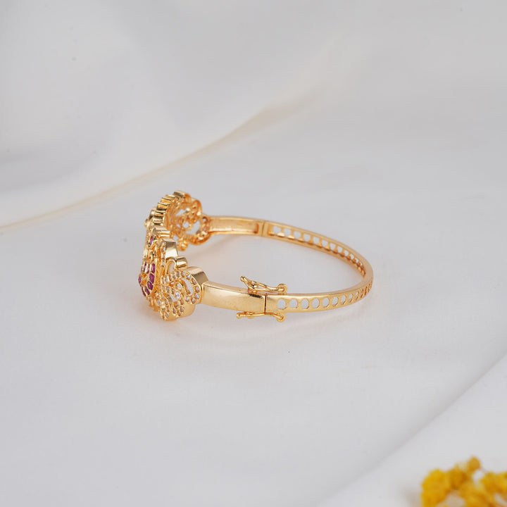 Vedhikaa Stone Bracelet