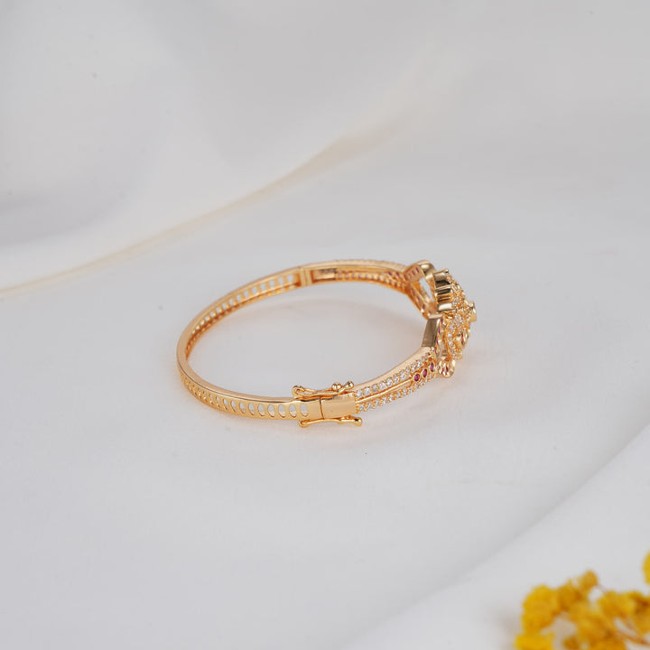 Vinthira Stone Bracelet