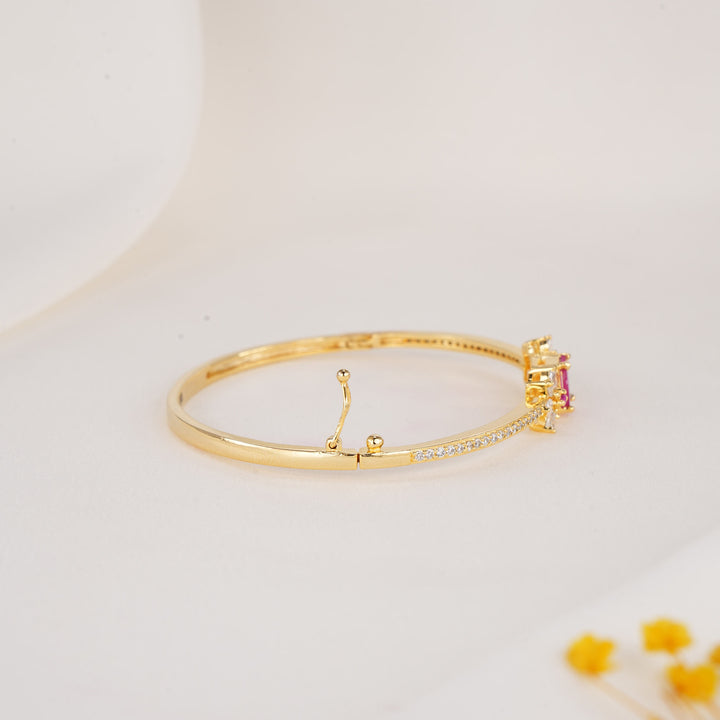 Vitrikaa Stone Bracelet