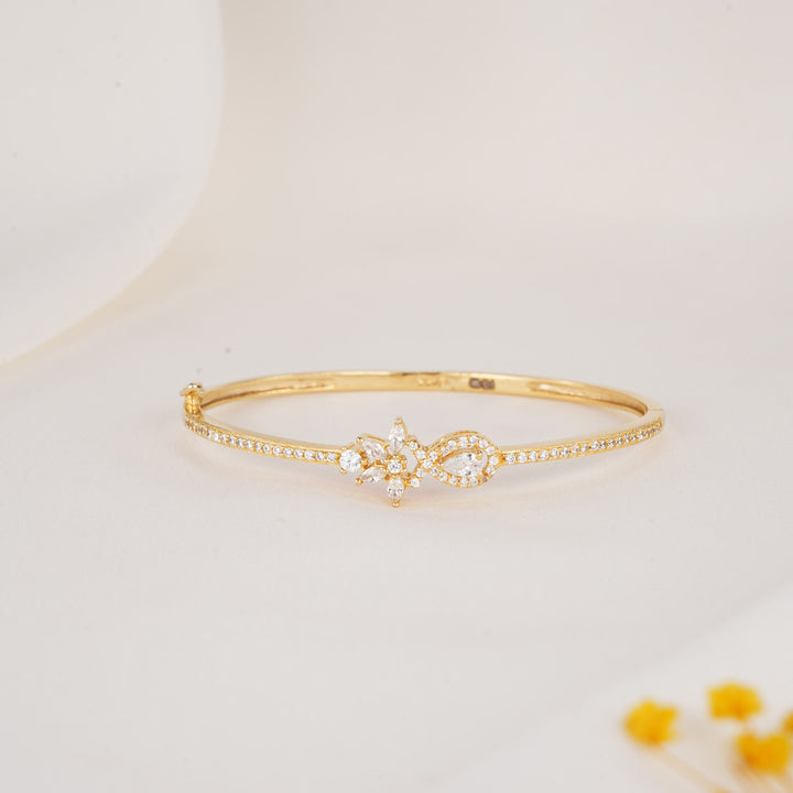 Ridhikaa Stone Bracelet