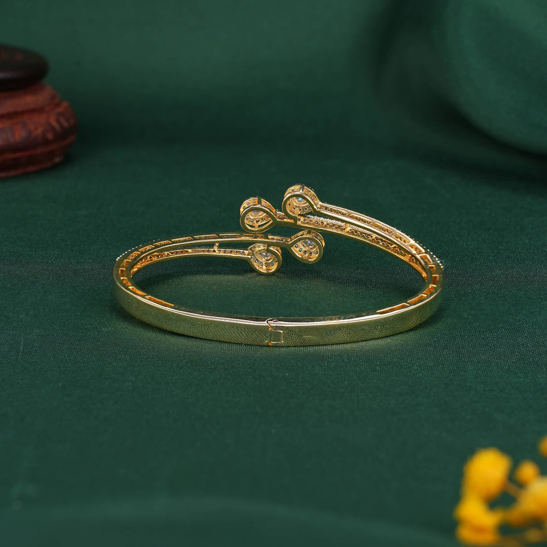 Fabulous Avikam Bracelet