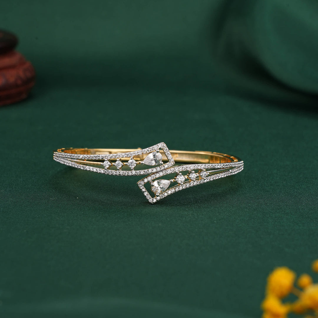 Glittering Avikam Bracelet