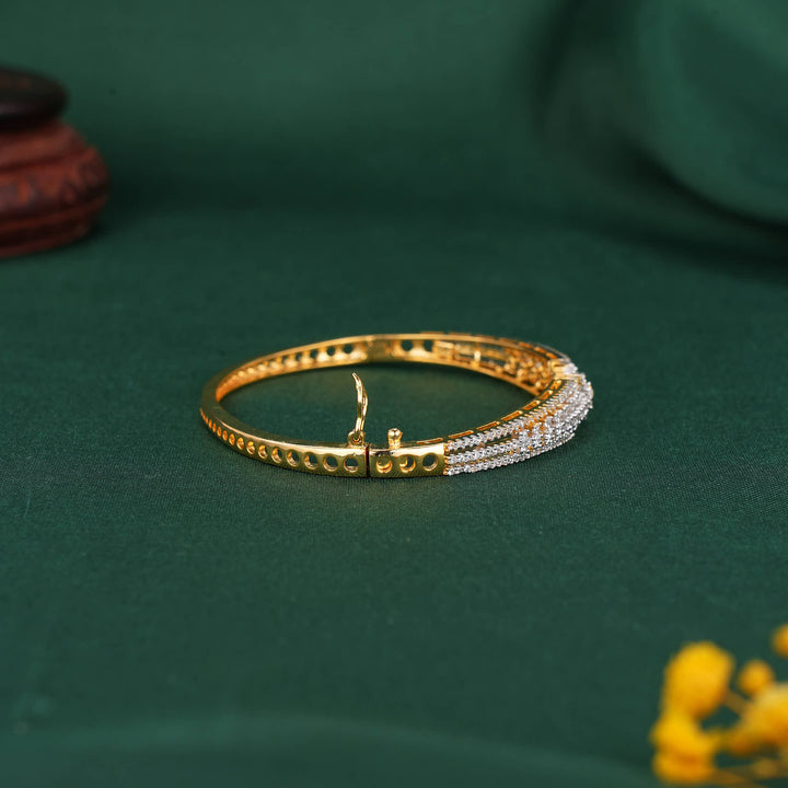 Gleaming Avikam Bracelet