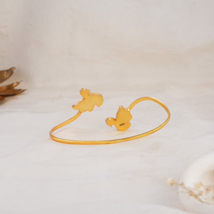 Yalisha Kundan Palm Bracelet