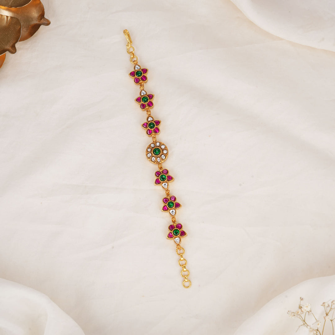Rakshitha Kundan Bracelet