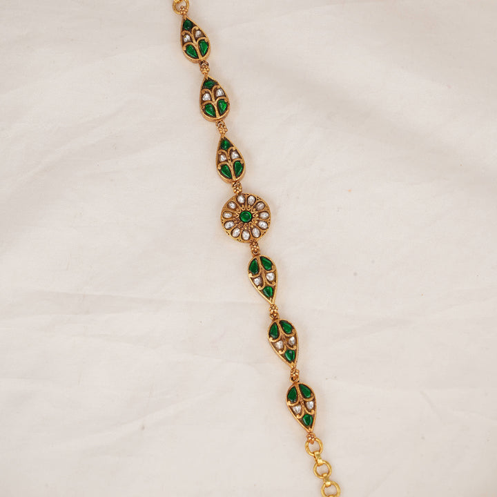Tharshana Kundan Bracelet
