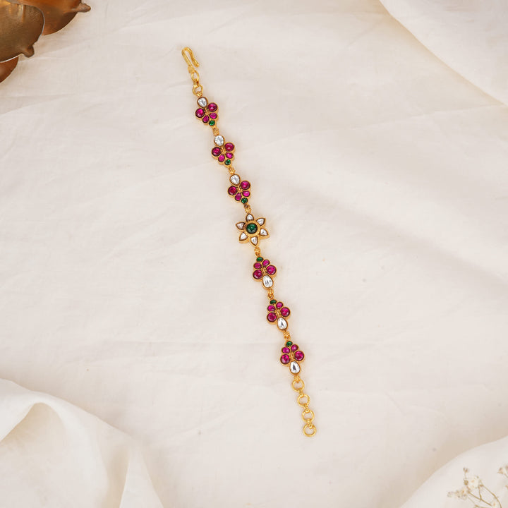 Ishitha Kundan Bracelet