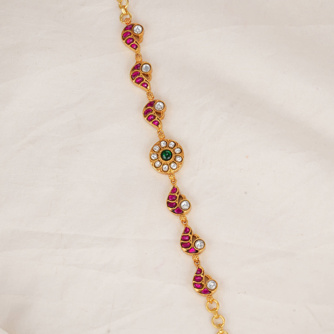 Nadhiya Kundan Bracelet