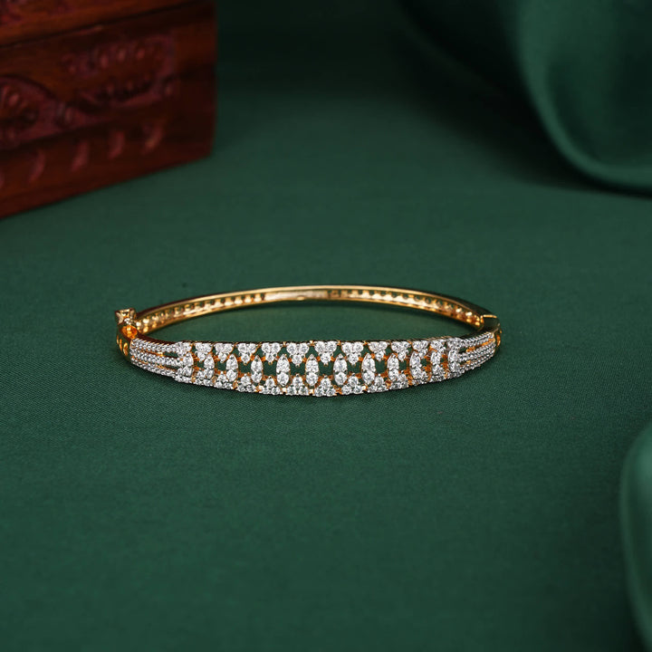 Nikarikaa Avikam Bracelet
