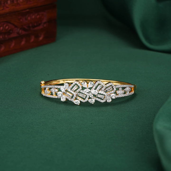 Venitha Avikam Bracelet