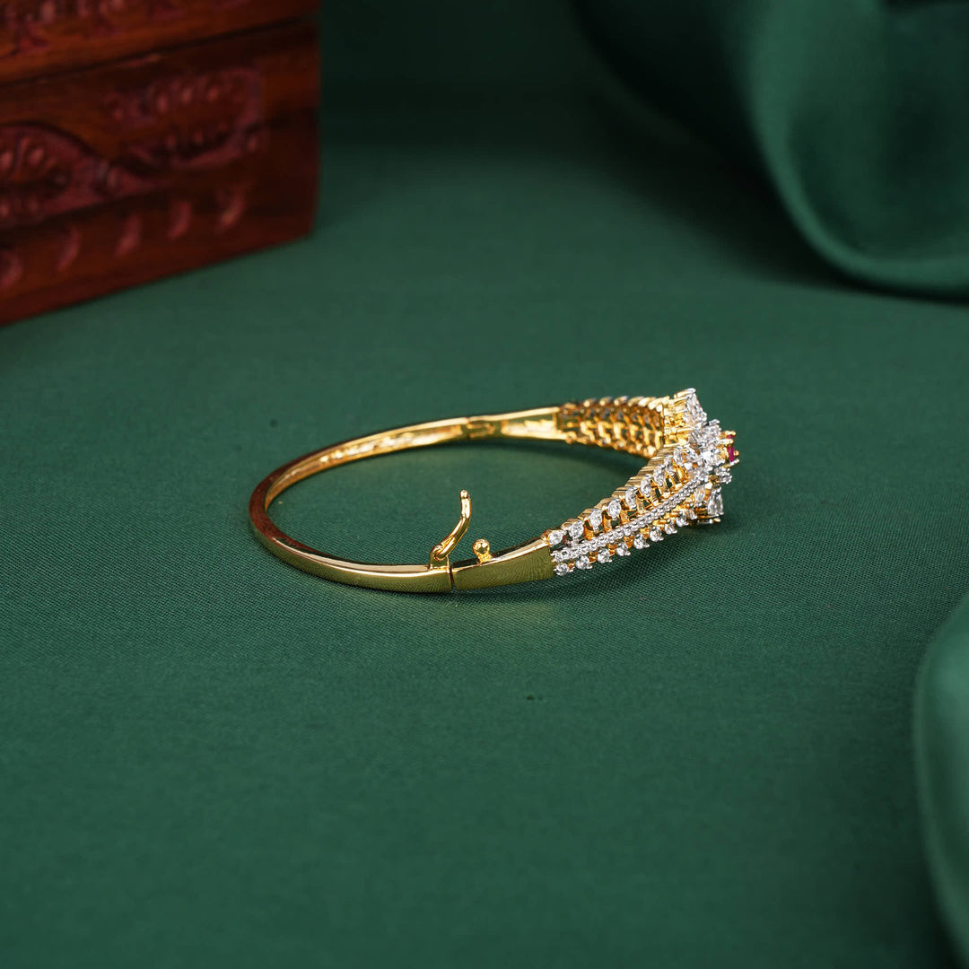 Nainikaa Avikam Bracelet