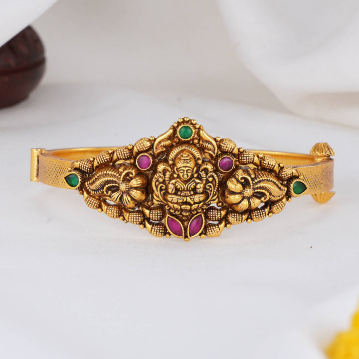 Tharunika Nagas Bracelet
