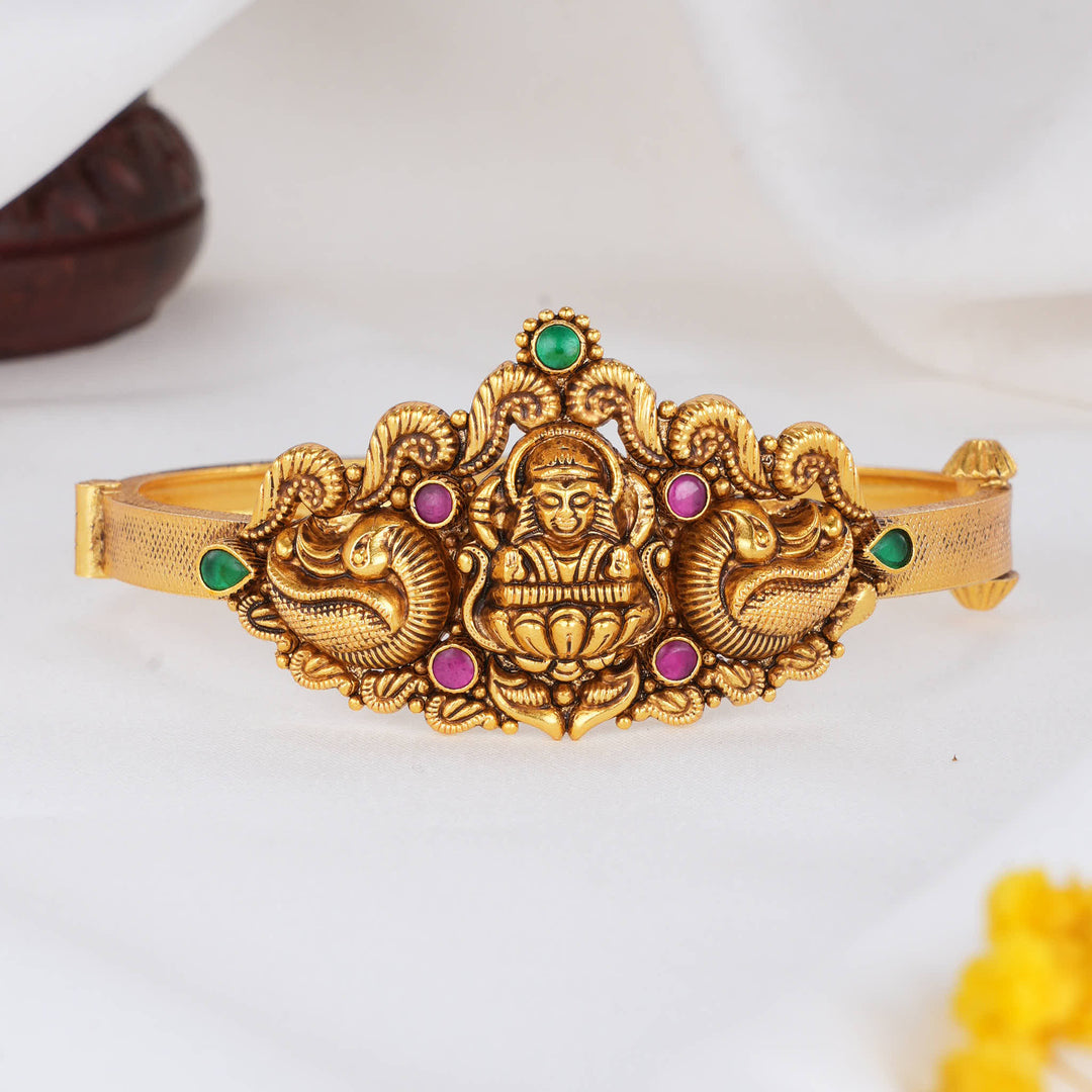 Ezhisa Nagas Bracelet