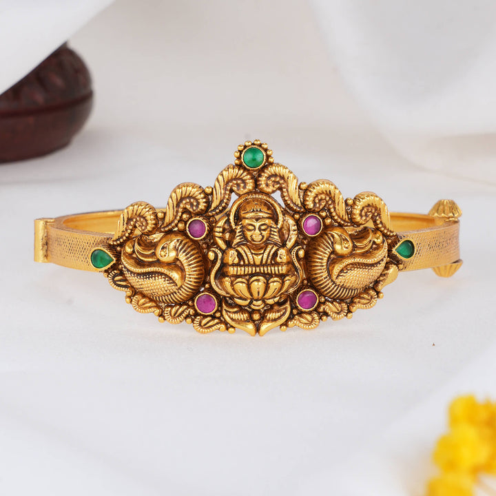 Ezhisa Nagas Bracelet