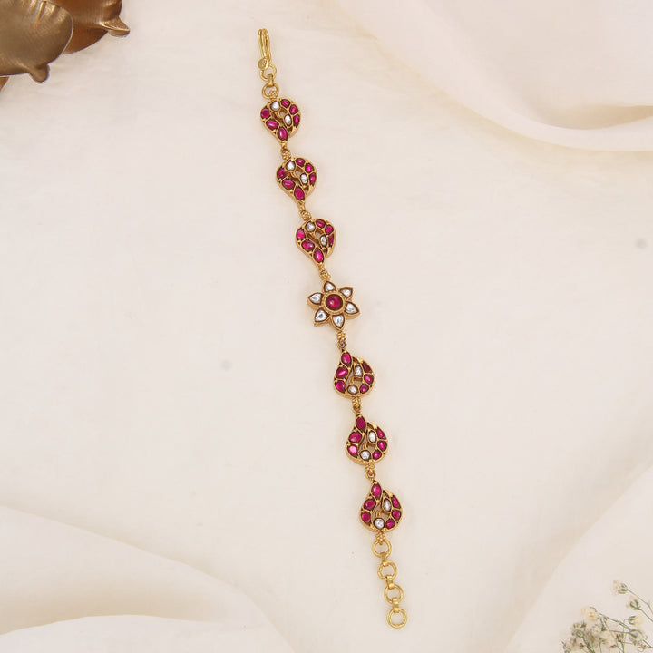 Enriched Kundan Bracelet