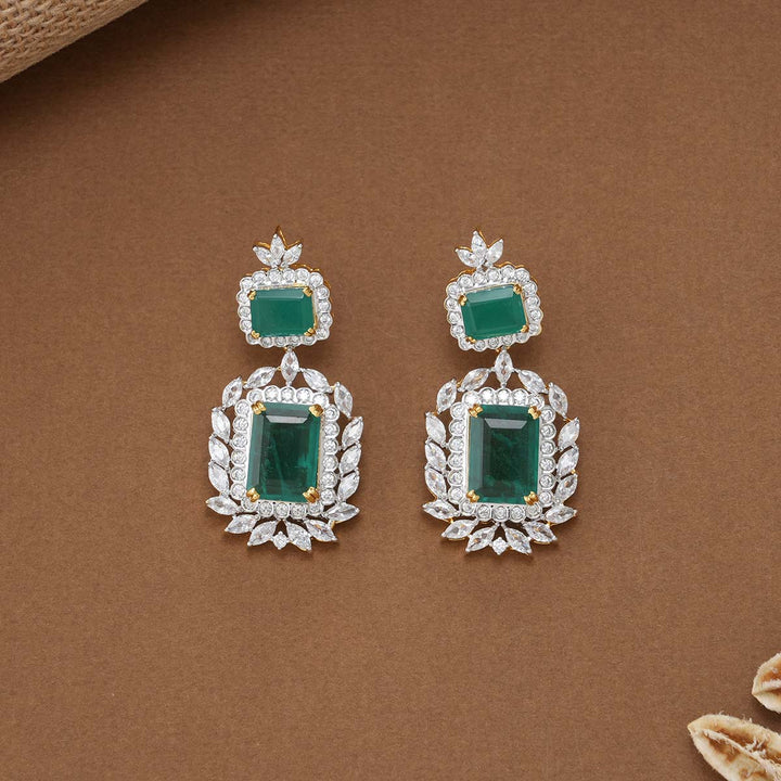 Mithuna Avikam Pendant Set