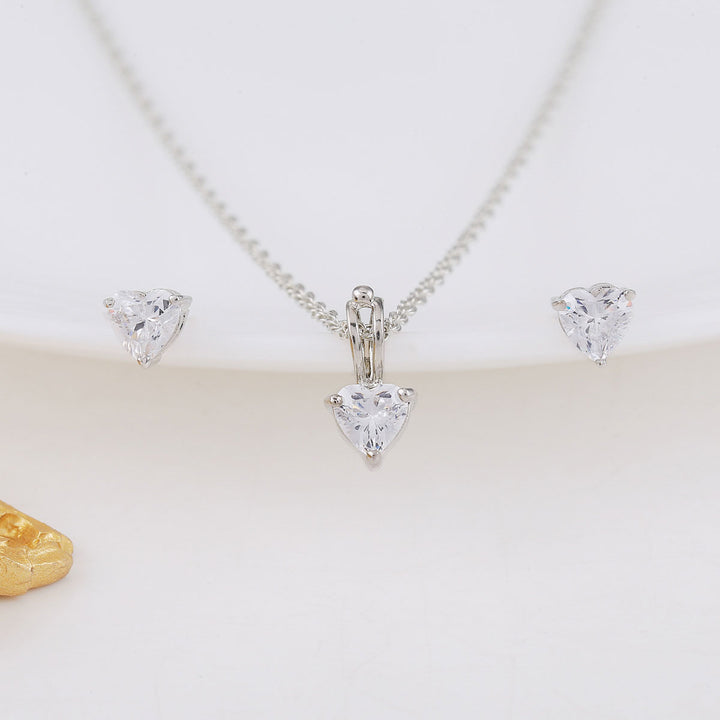 Esin Heart Pendant Set