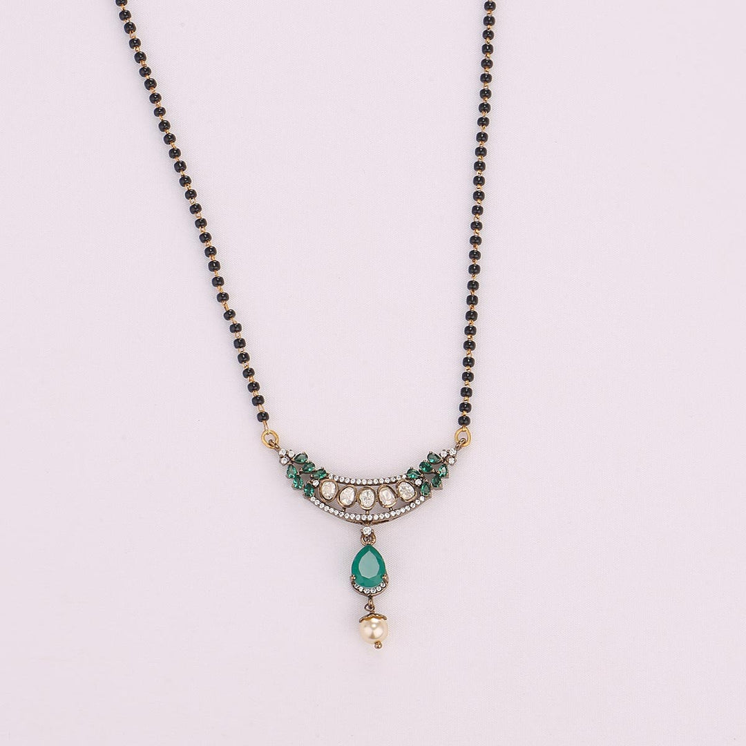 Vrusni Victorian Pendant