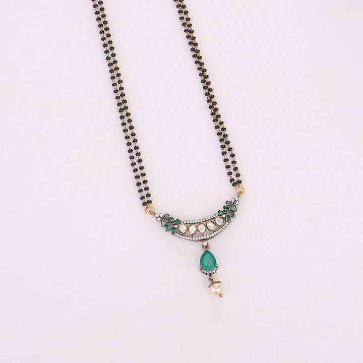 Vrusni Victorian Pendant