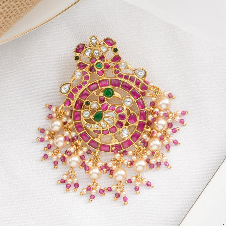 Grand Look Kundan Pendant