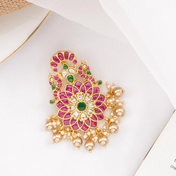 Attractive Kundan Pendant