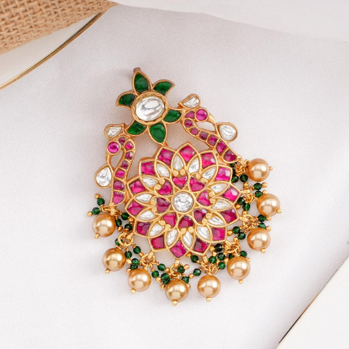 Attractive Kundan Pendant