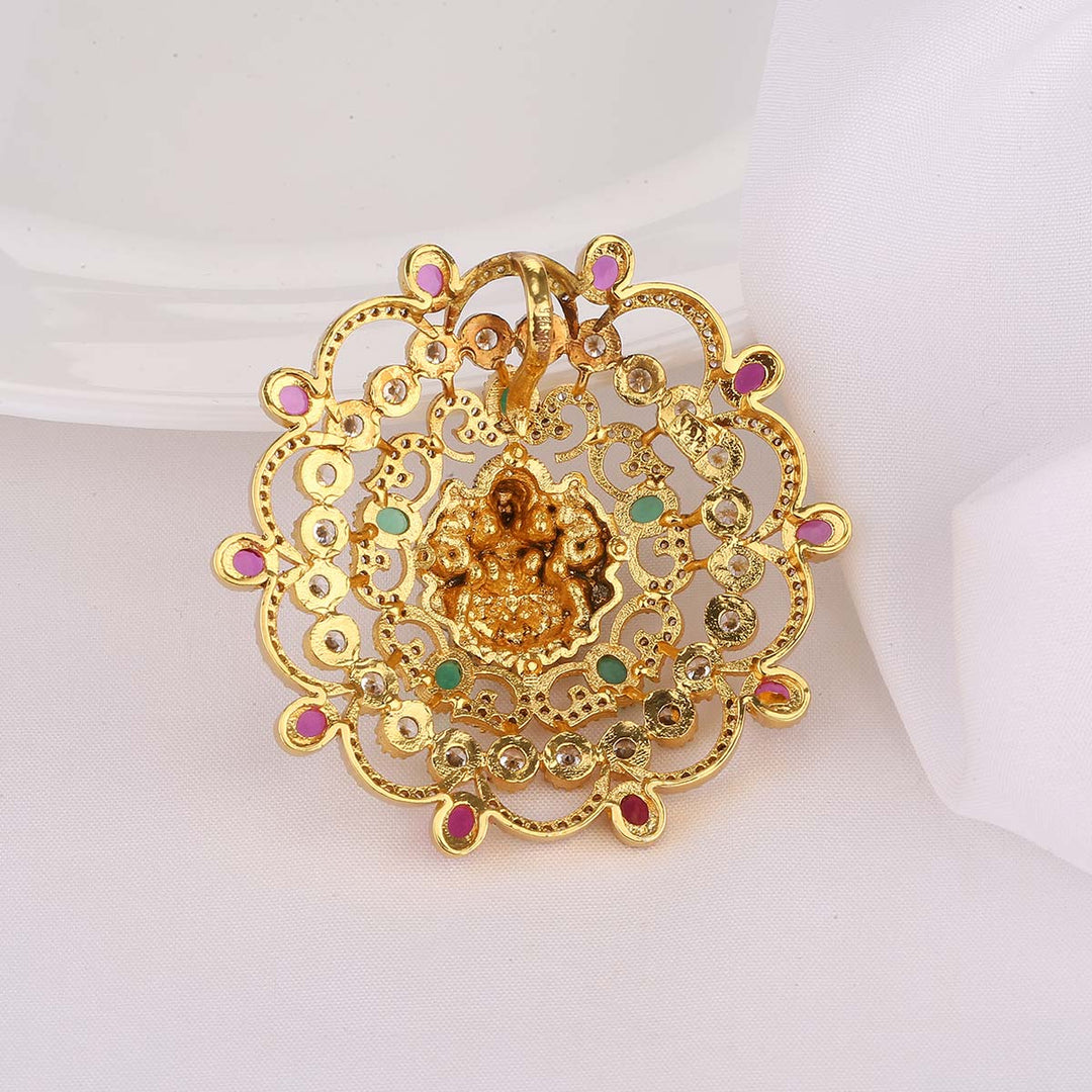 Grand Look Nagas Pendant