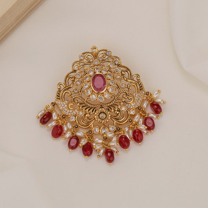 Gorgeous Look Stone Pendant