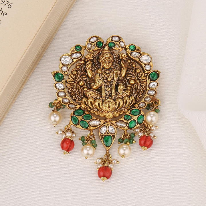 Glowing Nagas Pendant