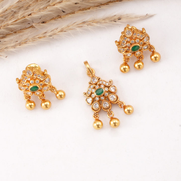 Glowing Stone Pendant Set