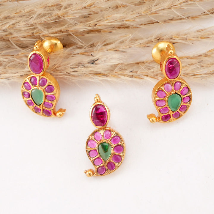 Nishitha Stone Pendant Set