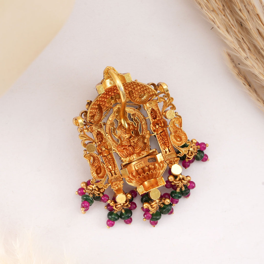 Glowing Nagas Pendant