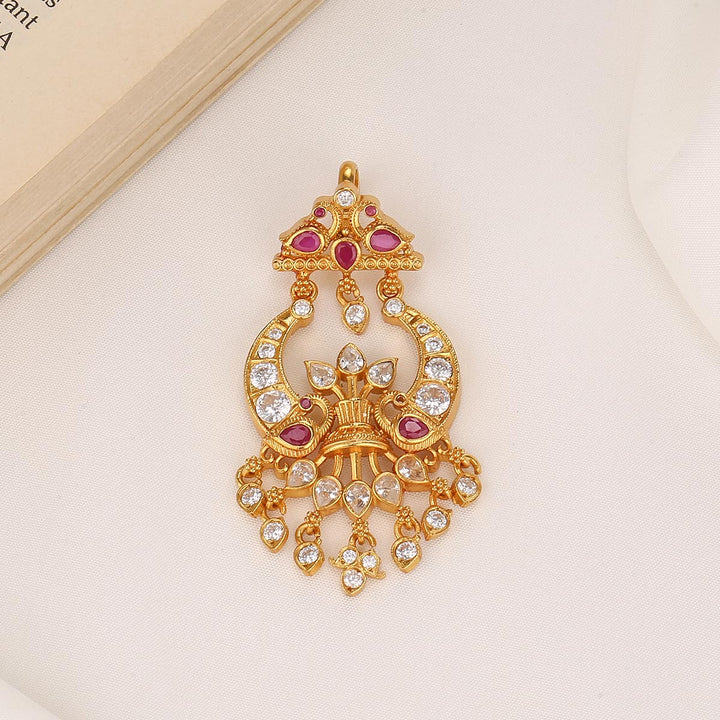 Shalini  Stone Pendant