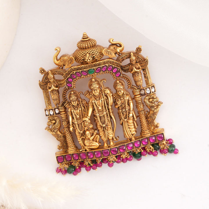 Chic & Fabulous Nagas Pendant