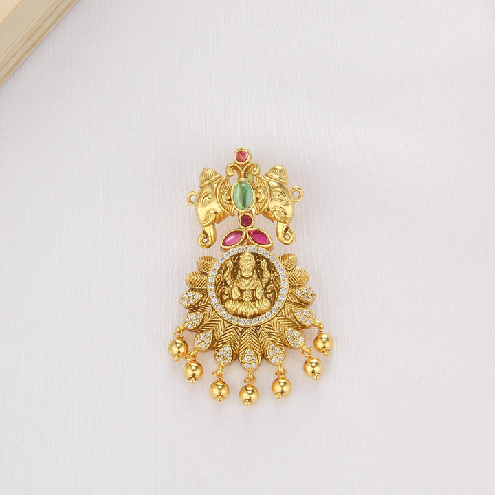 Elegant Nagas Pendant Set