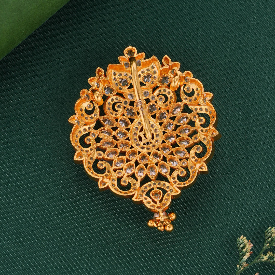Dazzling Stone Pendant