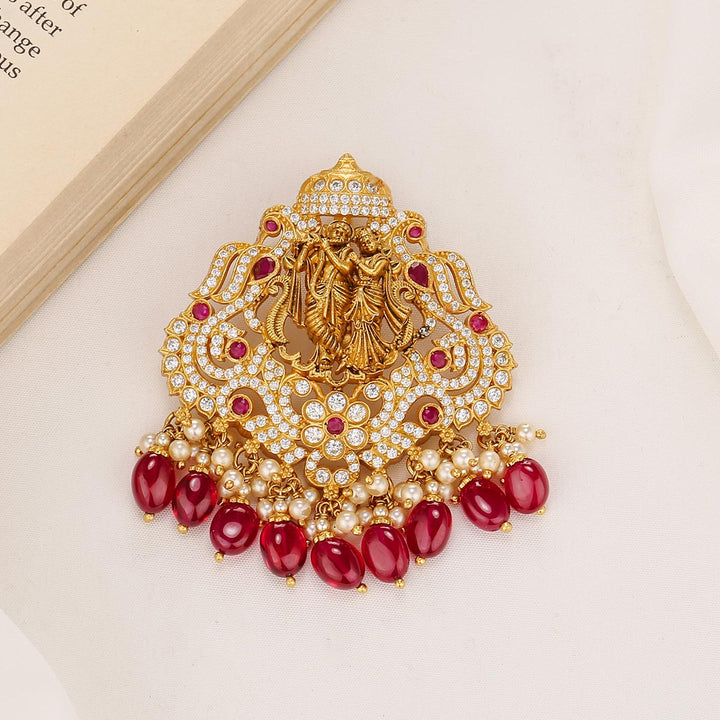 Gleaming Stone Pendant